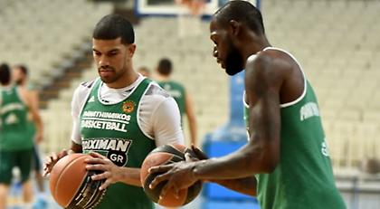 Στα πράσινα ο Φελντέιν (pics)