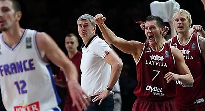 Μπλουμς: «Θα παλέψουμε με Ελλάδα για το Προολυμπιακό»