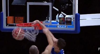 Το απίστευτο κάρφωμα του Σατοράνσκι (video)