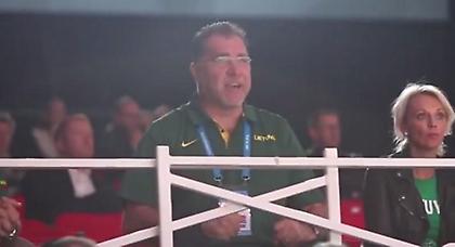 Τρελάθηκε από την αγωνία του ο Σαμπόνις (video)