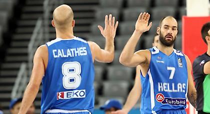 Καλάθης: «Ελπίζω να μείνουν όλοι και του χρόνου…»