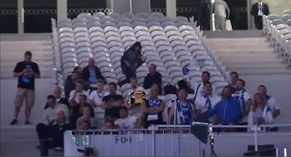 «Ελλάς ολέ, δεν σ' άφησα ποτέ» (Web TV)