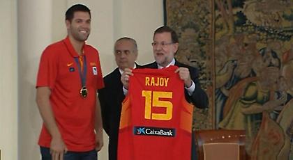 Πρωθυπουργικές τιμές για την Ισπανία (pics)