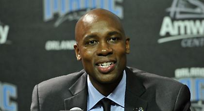 Στο πλευρό του Πόποβιτς ο Βον