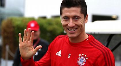 Ο… χαιρετισμός του Λεβαντόφσκι (pic)