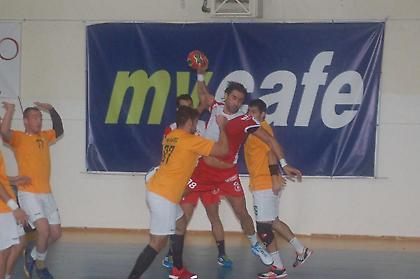 Με το… δεξί ο Φίλιππος