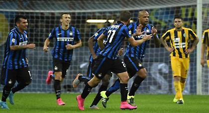 Όλοι δουλεύουν για την Ίντερ! (vids)