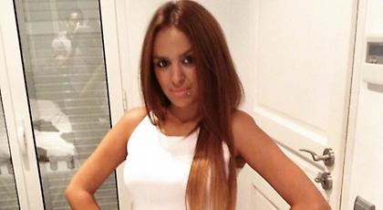 Παντού παρούσα η κυρία Μαρσιάλ (pic)