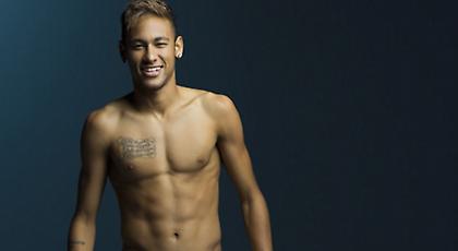 Ο Νεϊμάρ κυκλοφορεί γυμνός στη Βαρκελώνη (video)