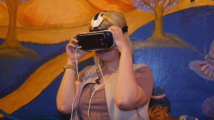 Δείτε τις αντιδράσεις ανθρώπων που βλέπουν για πρώτη φορά πορνό σε virtual reality