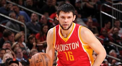 Ελεύθερος από τους Νάγκετς ο Παπανικολάου!