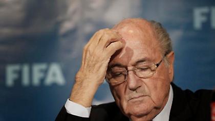 Περίγελος στον ελβετικό Τύπο ο Μπλάτερ (pic)