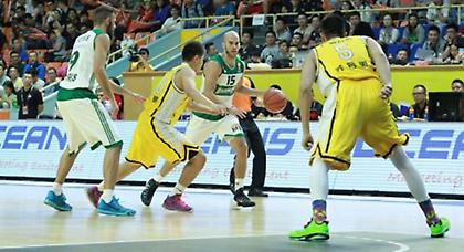 Ένα φιλικό, αρκετές ειδήσεις