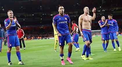 «Όργωσε» το Emirates ο Ολυμπιακός!