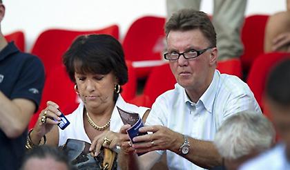 Φαν Χάαλ: «Από την γυναίκα μου εξαρτάται αν θα συνεχίσω την προπονητική»