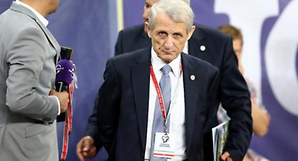«Τα ρίχνει» στον Σούστερ η ΕΠΟ
