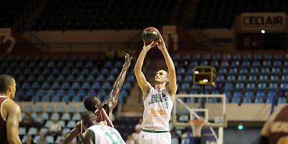 Υπογράφει στον Ερυθρό Αστέρα ο Σιμόνοβιτς