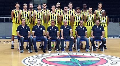 Ο Σλούκας με τους νέους του συμπαίκτες (pics)