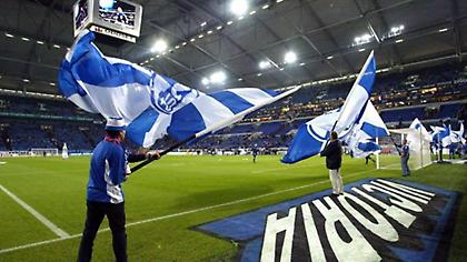 Κλοπή πανό στο γήπεδο της Σάλκε πριν τον… Αστέρα