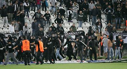 Ένταση και «ντου» μετά τη λήξη στην Τούμπα (pics/vid)