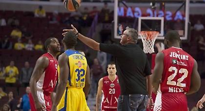 Φιλική νίκη της Μακάμπι επί της Αρμάνι στο Σικάγο