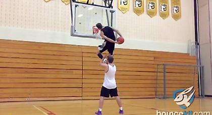 Ο… λευκός Τζόρνταν! (video)