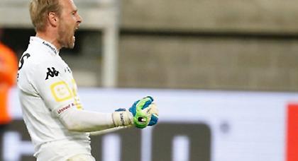 Έπιασε τρία πέναλτι σε ένα ματς! (video)