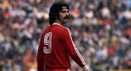 Παγκόσμιο σοκ και συγκίνηση για τον Γκερντ Μίλερ