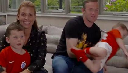 Ξεσηκωμός στο Twitter για Ρούνει: «Βάλτε υπότιτλους!»