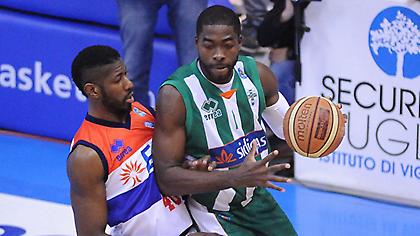 Ανοσίκε: «Ψηλά με την ΑΕΚ»