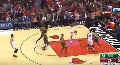 Παίκτης του NBA δέχεται τάπα από τη… στεφάνη (vid)