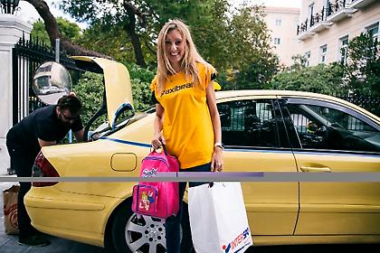 2.591 χρήστες της εφαρμογής Τaxibeat κάλεσαν ταξί και ενίσχυσαν τους πρόσφυγες