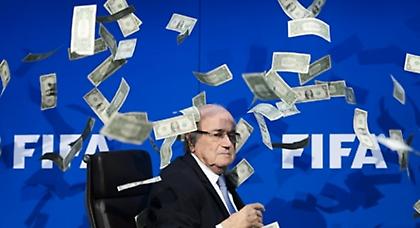 Αντιδρά ο Μπλάτερ