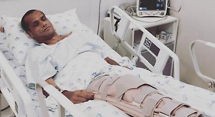 Έδειξε τις… βίδες στο πόδι του ο Ριβάλντο (pic)