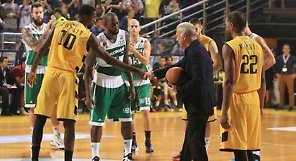 Ο Γκάλης έκανε το τζάμπολ στο Άρης-ΠΑΟ! (pics/vid)