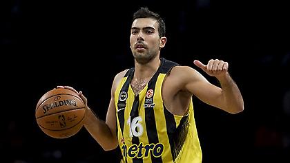 Ομπράντοβιτς: «Θα κάνει το επόμενο βήμα ο Σλούκας»