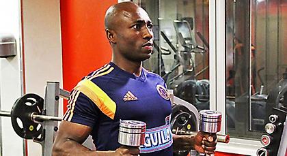 Αρνείται το ροζ σκάνδαλο ο Αρμέρο (video)