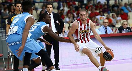 Λοτζέσκι: «Το θέμα είναι να νικάει ο Ολυμπιακός»