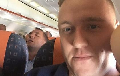 Ο Ρότζερς σε θέση τουριστική