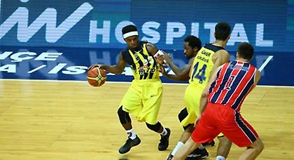 Νίκη με ολίγον Σλούκα για Φενέρ