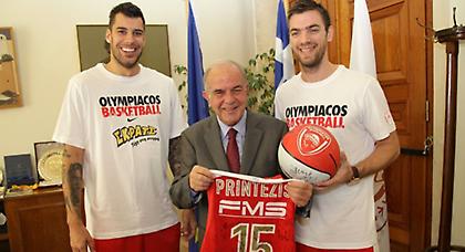 Στον Δήμαρχο Ηρακλείου οι Πρίντεζης και Μάντζαρης