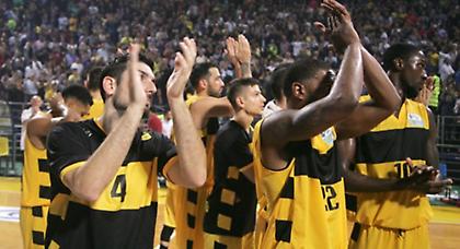 Έπεσε... ηρωικά ο Άρης