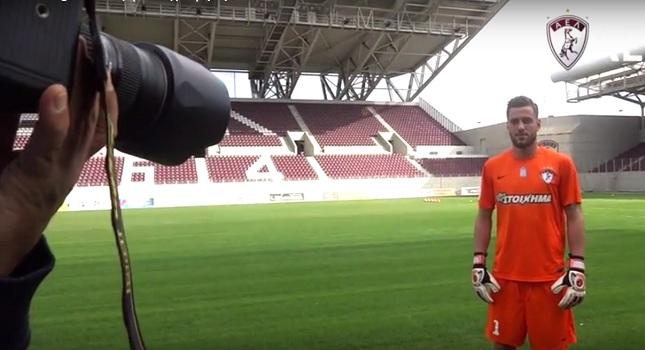 Backstage από την φωτογράφηση της ΑΕΛ (video)