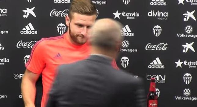 «Μανούρα» για ένα μπουκάλι μπύρα στη Βαλένθια (video)