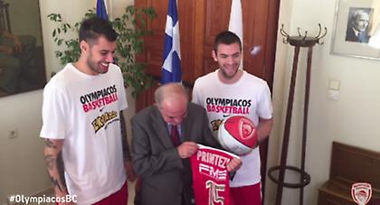 Ευχαρίστησε το φιλόξενο Ηράκλειο ο Ολυμπιακός (video)