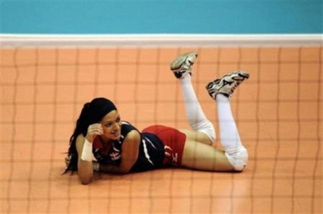 Η εξωτική καλλονή που αναστατώνει τα... φιλέ (pics)