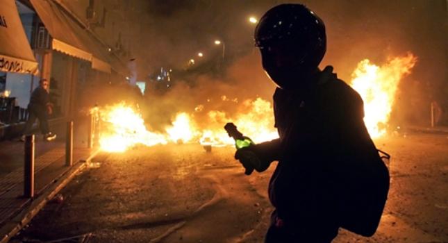 Επίθεση με μολότοφ σε σύνδεσμο του ΠΑΟΚ