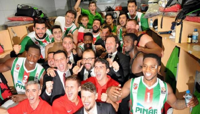 Πανηγυρίζει η Σμύρνη (pic)