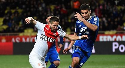 Οι προβολείς στο πριγκιπάτο