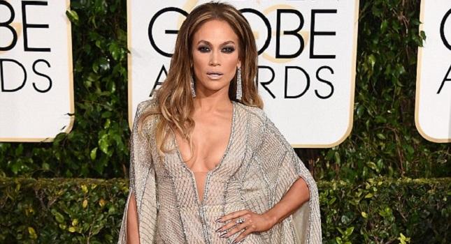 Αυτό είναι το πραγματικό πρόσωπο της JLo (pics)